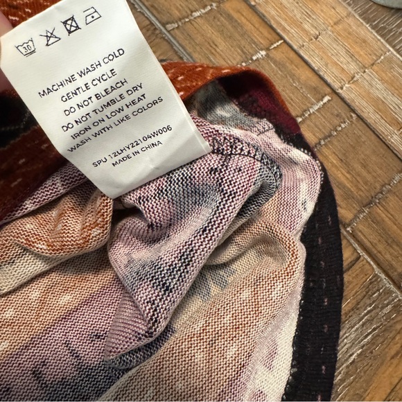 BloomChic 26 Knit Fabric Christmas Reindeer Snowflakes Long Sleeve Bloom Chic - Picture 7 of 8